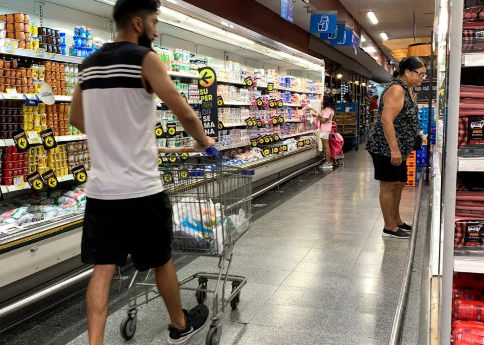 La inflación de diciembre fue de 25,5% y el acumulado de 2023 llegó a 211,4%